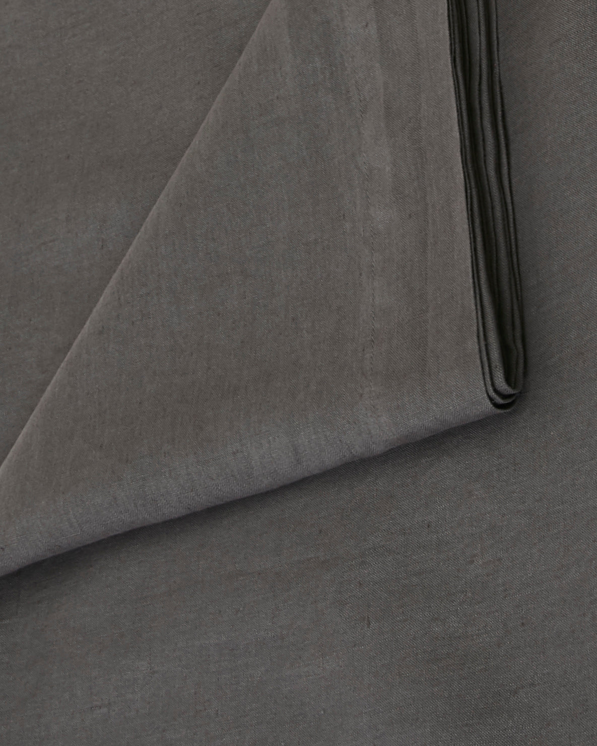 Babette Linen Tablecloth in Ash Gray close-up