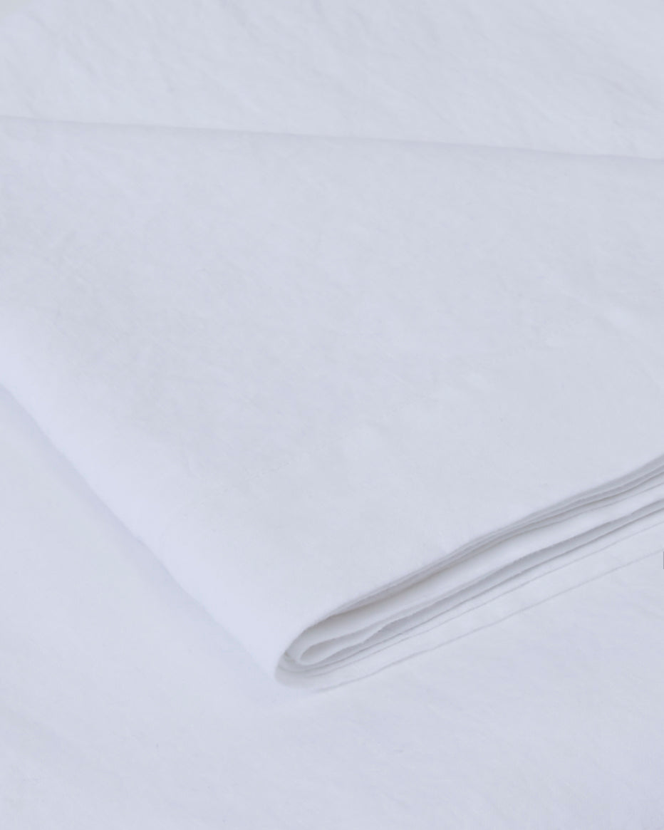 Babette Linen Tablecloth in Milk White close-up